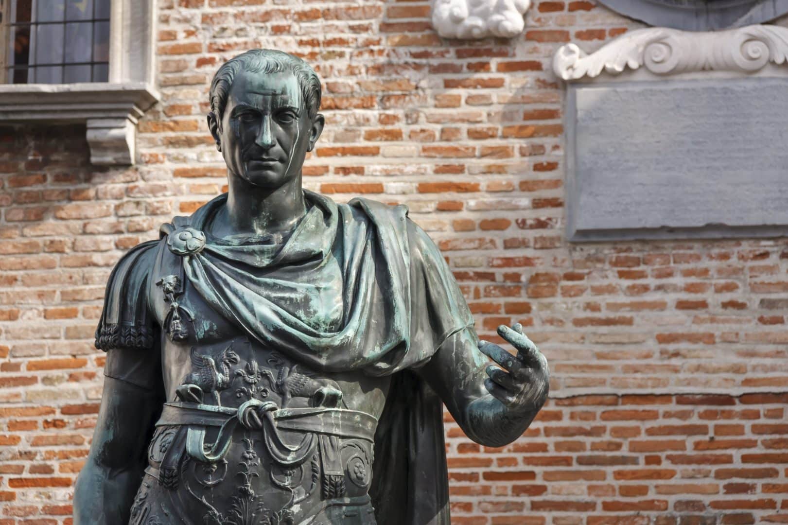 Júlio César: Conheça mais sobre a vida do líder romano